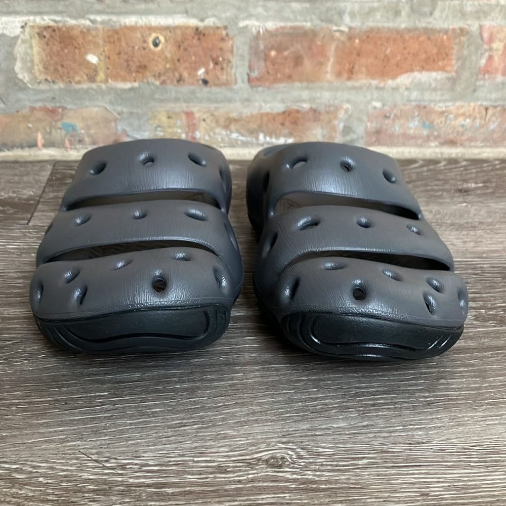 KEEN - Picture 3 of 17